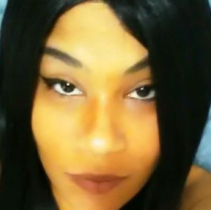 Meet your Posher, Deanna